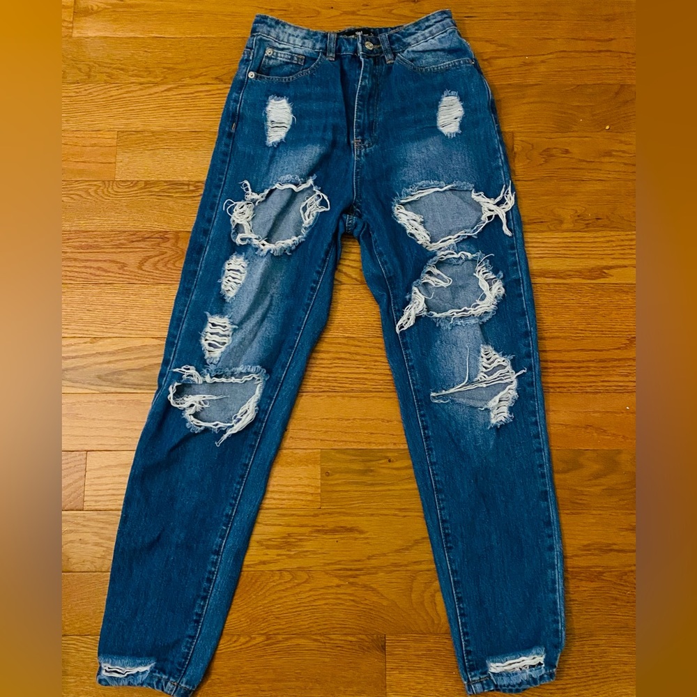 Missguided Ripped Jeans - Picture 3 of 4